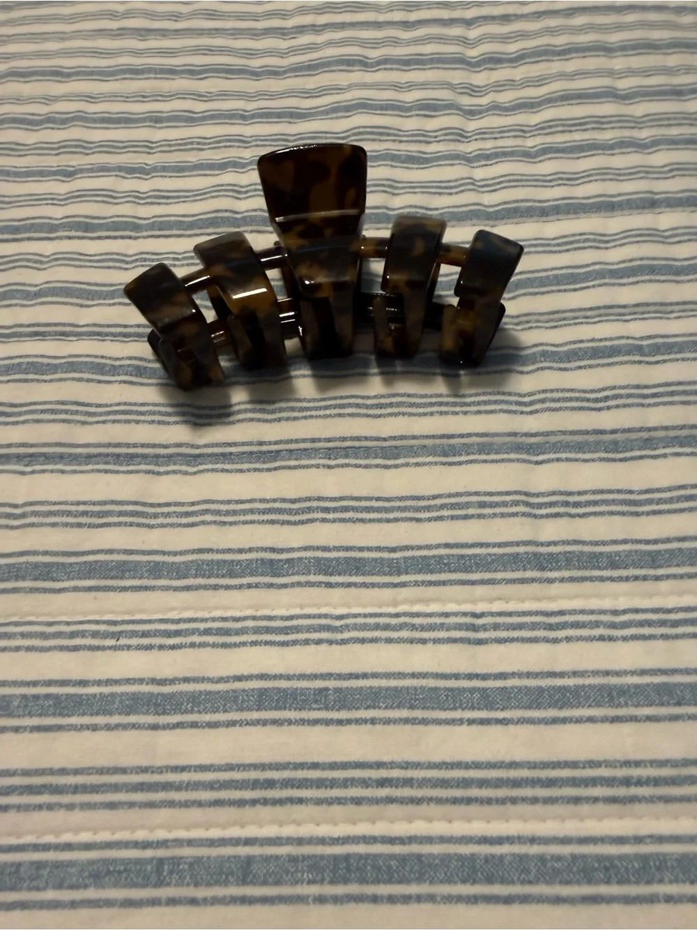 Teleties Medium Tortoise Shell Hair Claw Clip - Brown & Black